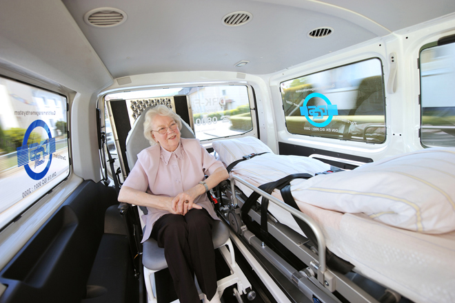 DRK Fahrdienst Hannover Rettungsdienst, Fahrdienst, RD, DRK, RD Hannover, D. Moeller, Transport, Sanitäter, Krankentransport, Rettungswagen, Rettungsfahrzeug, Tanken