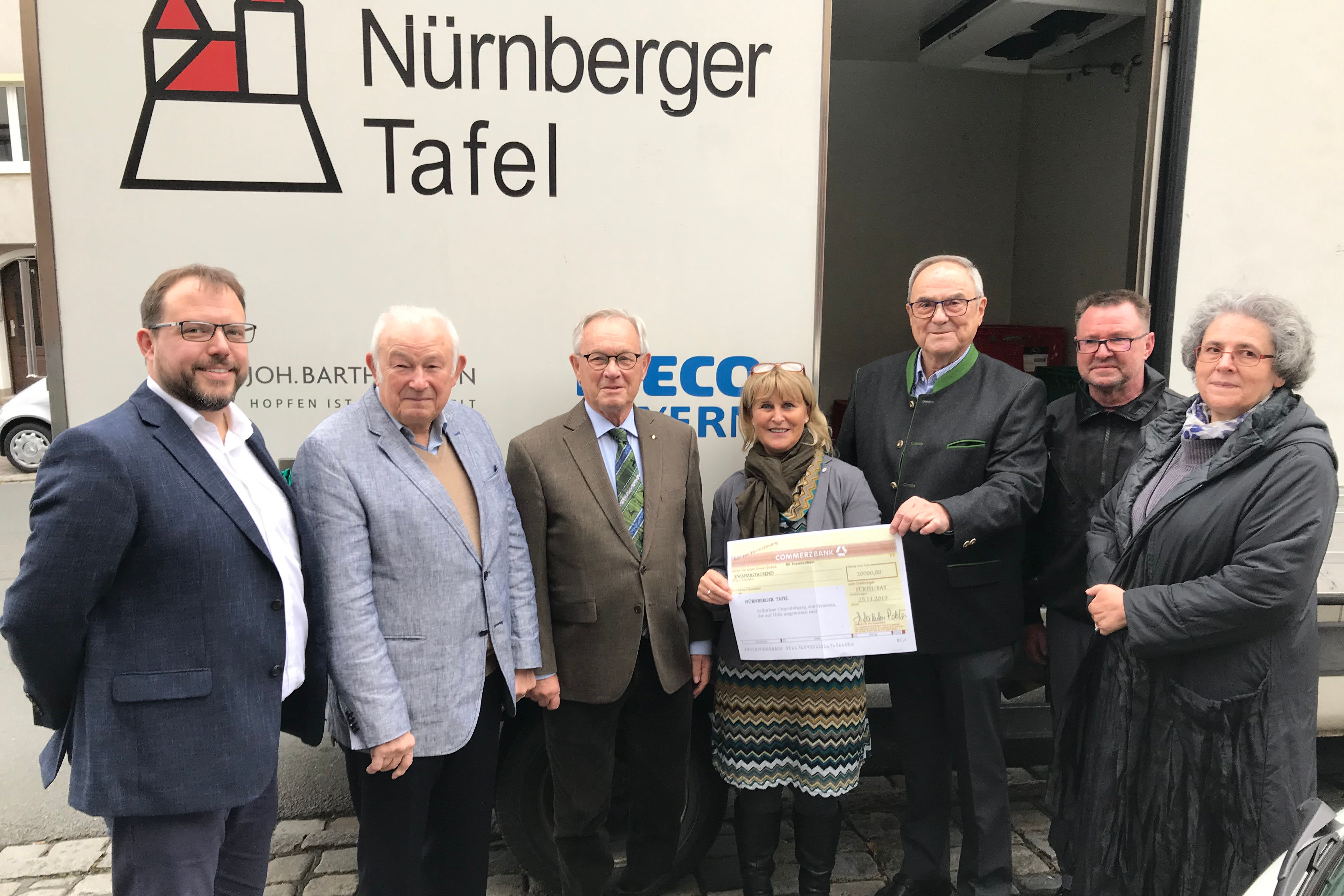 Spendenübergabe der Manfred-Roth-Stiftung an die Nürnberger Tafel